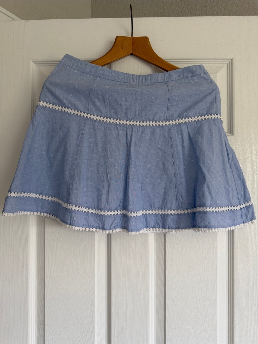 White House Black Market Light Blue Cotton Circle Skirt with White Trim